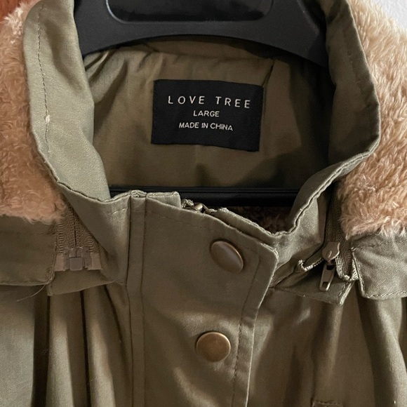 OLIVE Green Faux Fur Lined Vest. Zipup Hoodie with Drawstring Sz Large Love Tree - Picture 3 of 6